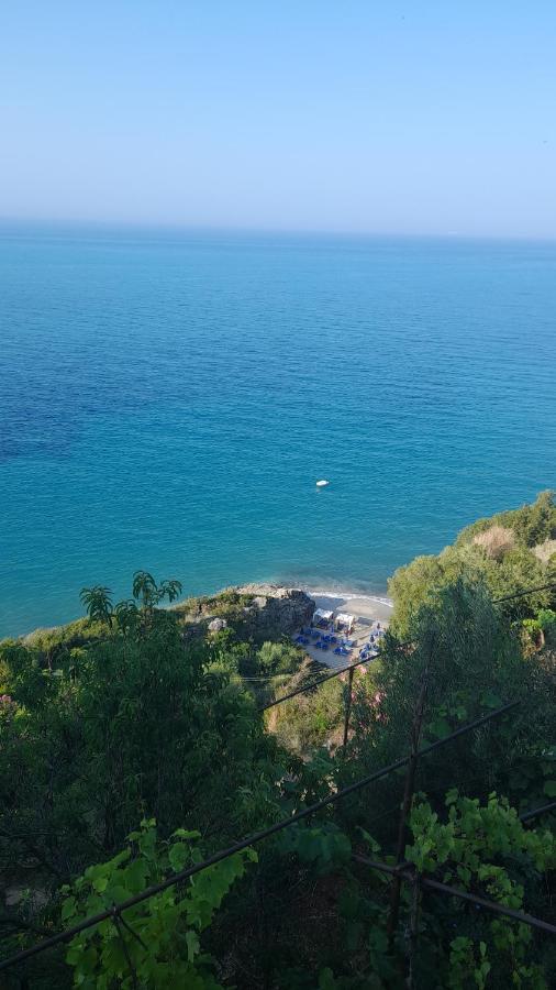 Dim'S Villas Qeparo Bagian luar foto