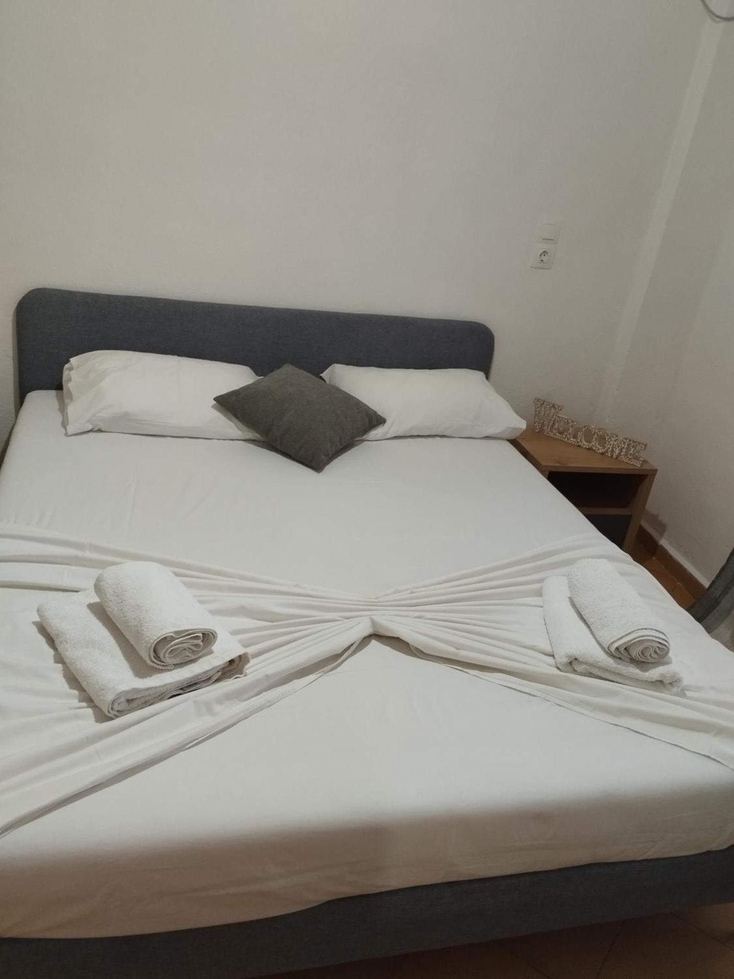 Dim'S Villas Qeparo Bagian luar foto