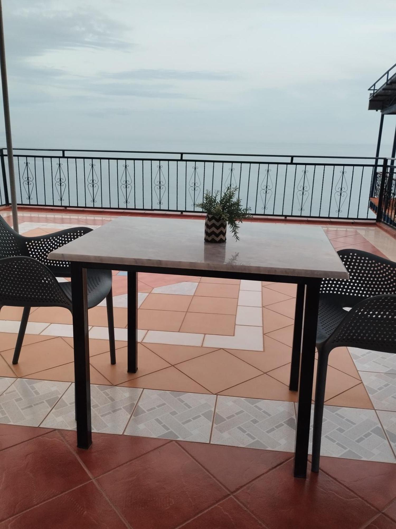 Dim'S Villas Qeparo Ruang foto